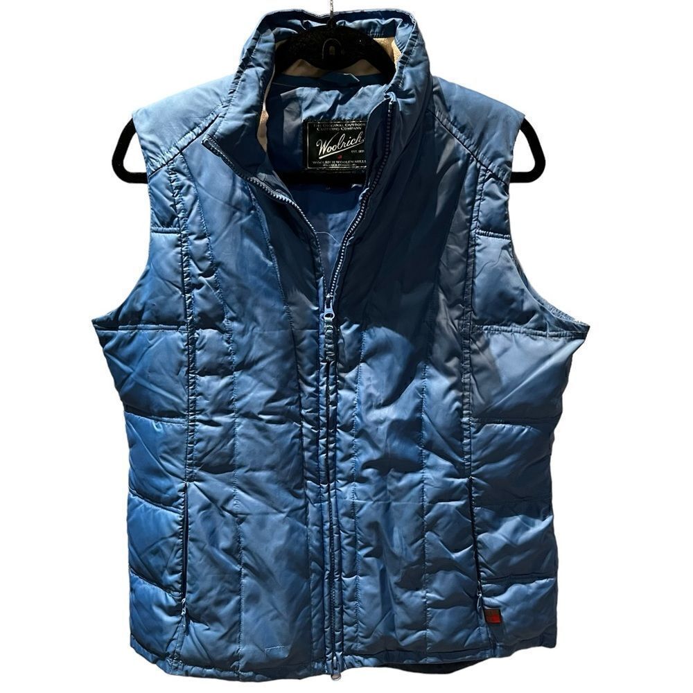 Woolrich Women's Sky Blue Quilted Puffer Vest Size Medium Full Zip